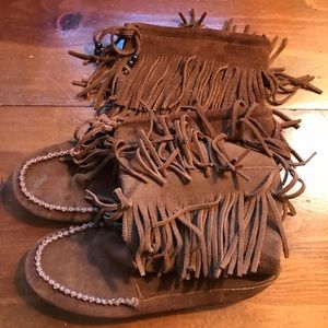 Minnetonka Moccasin Boots